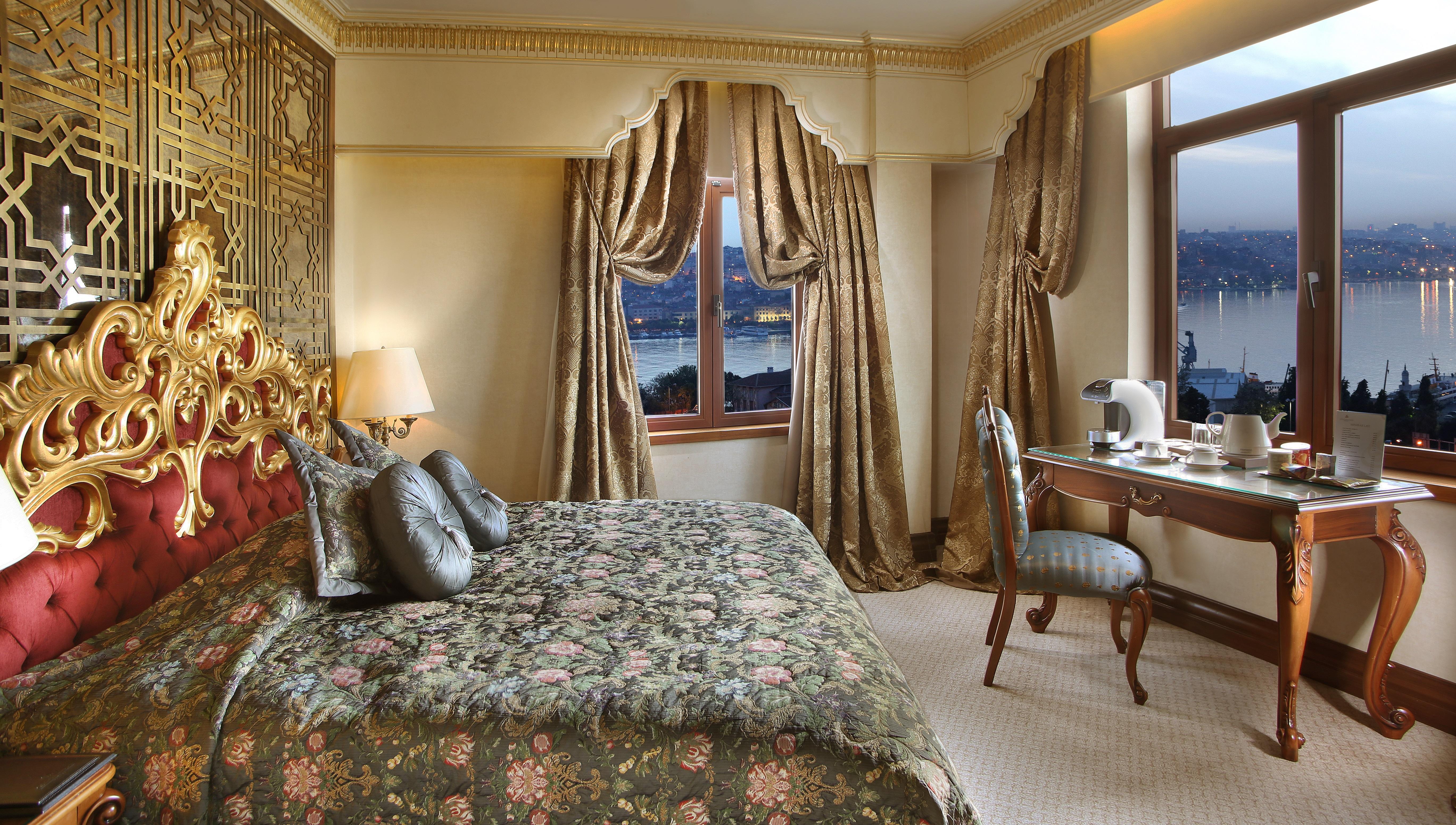 Daru Sultan Hotels Galata Istanbulská provincie Exteriér fotografie A bedroom at the Four Seasons Hotel Istanbul